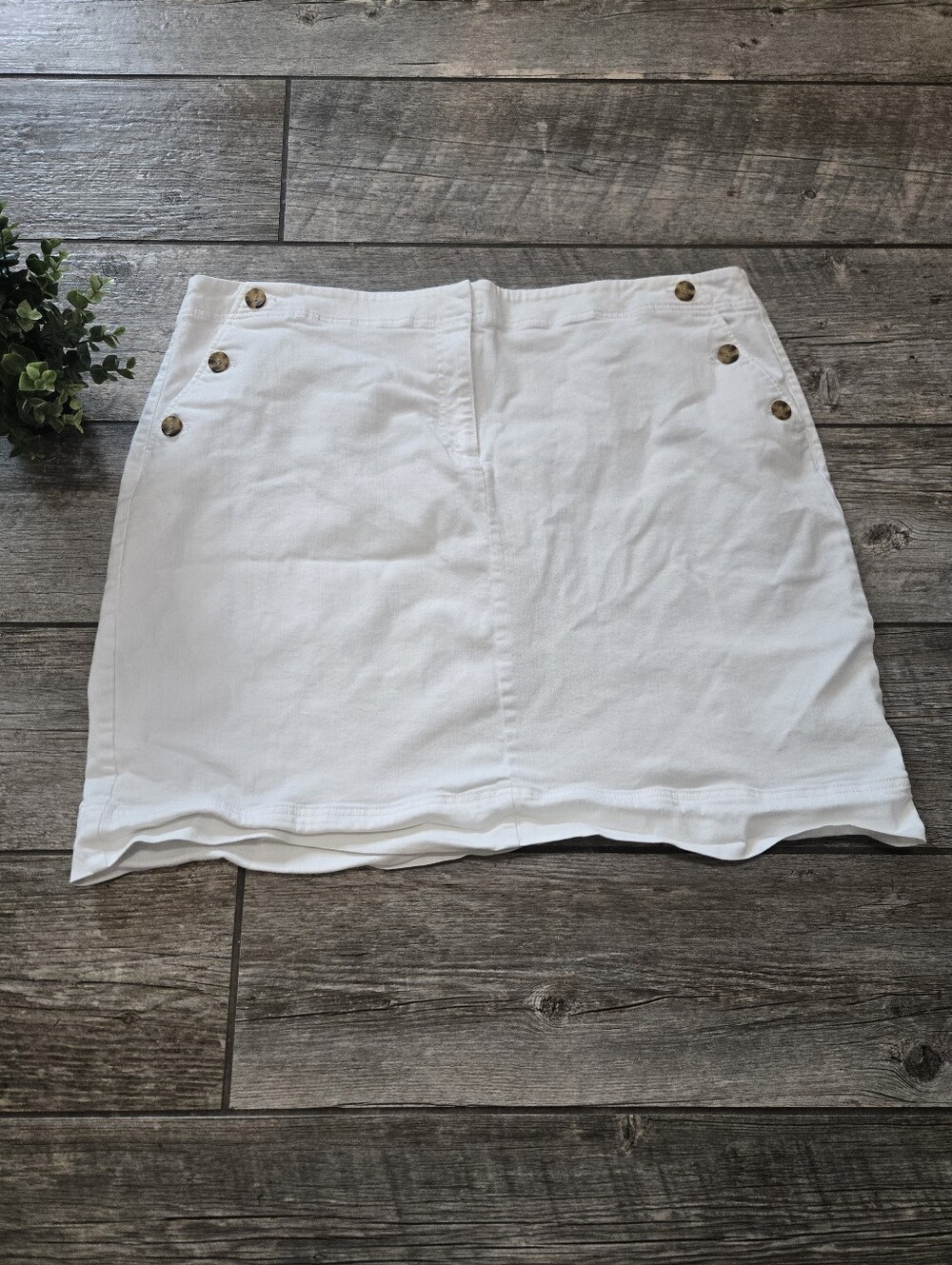 Talbots Woman White Cotton Denim Minimalist Nautical Preppy Mini-Skirt, 22W